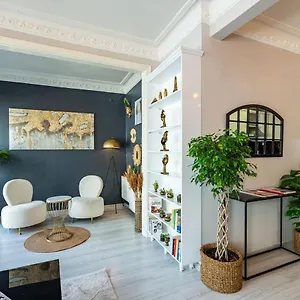  Apartment 1 Min City's Mall - Nisantasi - French Balcony